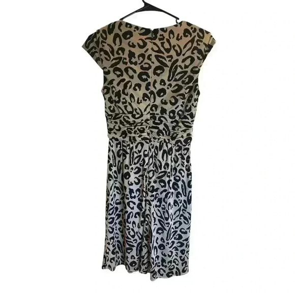 Kay Unger New York Silk Dress With Ruched Waist V-Neck Leopard Print Size 4, NWT - Picture 6 of 8